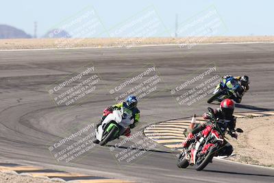 media/Oct-30-2025-Racers Edge (Thu) [[dabbdaf680]]/3-B Group/Session 2 (Bowl Exit)/